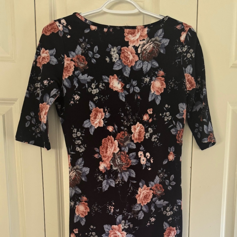 Pink blush maternity dress size small